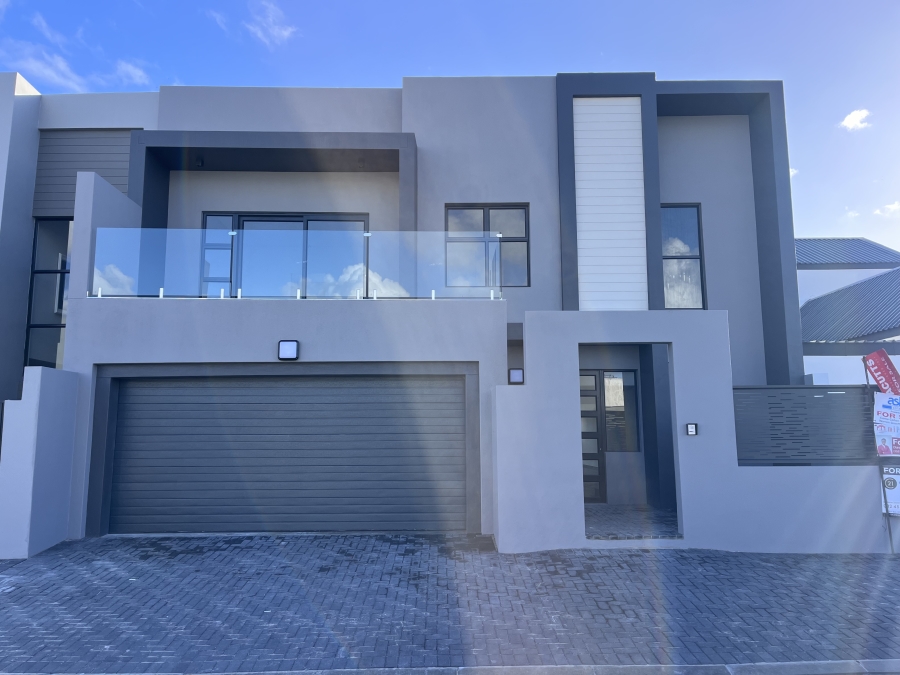 4 Bedroom Property for Sale in Sandown Western Cape